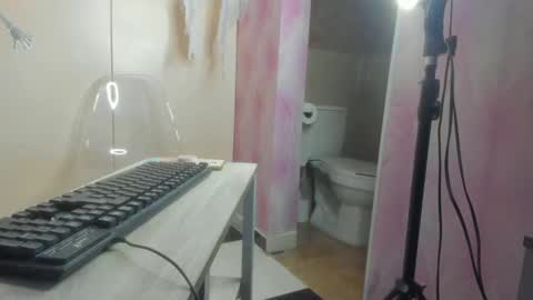  MIA online show from 25, 10, 2025