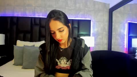 Snapshot of miasweetth chatting on 3, 2, 2025 Mia Sweetth online show from 3, 2, 2025