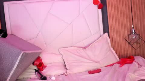 Snapshot of miatorres4 chatting on 24, 4, 2026 miatorres4 online show from 24, 4, 2026