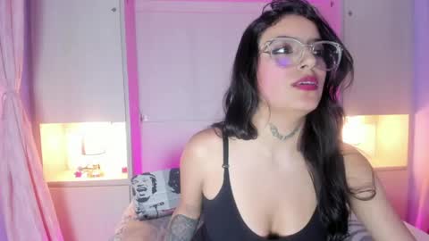 miaturnerr_ online show from 18, 4, 2026