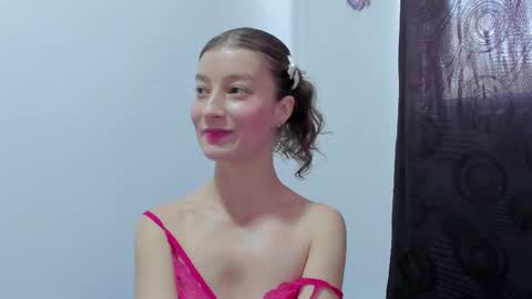  Chloe  online show from 17, 9, 2025