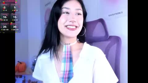 Mia Wilsson online show from 5, 11, 2025