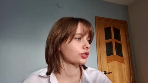 Snapshot of micasulejmanovski chatting on 7, 10, 2025 Luna online show from 7, 10, 2025