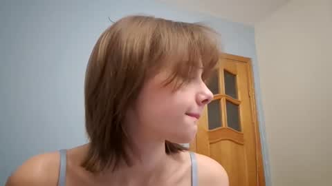 Snapshot of micasulejmanovski chatting on 9, 10, 2025 Luna online show from 9, 10, 2025