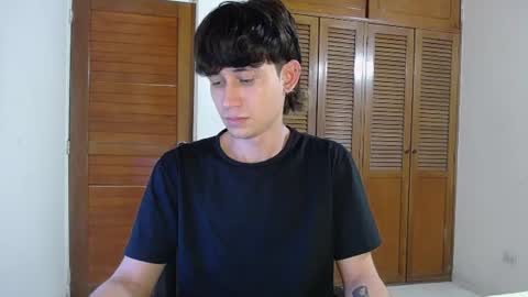Snapshot of michaeel_blue chatting on 23, 6, 2026 Michael online show from 23, 6, 2026