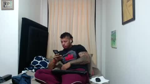 Snapshot of michael_daviss1 chatting on 4, 7, 2026 Michael Daviss online show from 4, 7, 2026