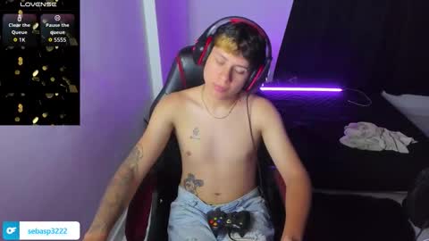 Snapshot of michael_kendall0 chatting on 2, 10, 2025 michael independent model online show from 2, 10, 2025