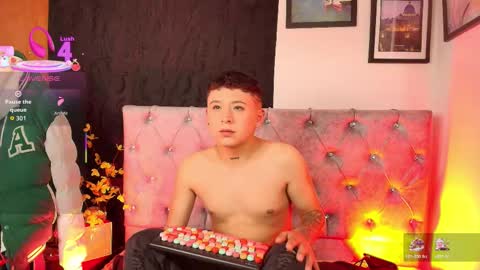 Snapshot of michael_lopez_1 chatting on 19, 12, 2025 michael_lopez_1 online show from 19, 12, 2025