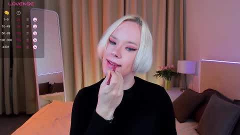 Snapshot of michael_swan chatting on 18, 2, 2025 Michel online show from 18, 2, 2025