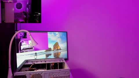 Snapshot of michael_wolfborn chatting on 4, 12, 2024 Michael online show from 4, 12, 2024