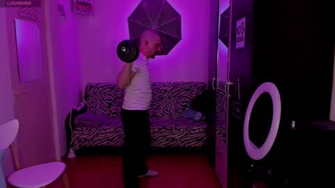 Snapshot of michael_wolfborn chatting on 4, 3, 2025 Michael online show from 4, 3, 2025