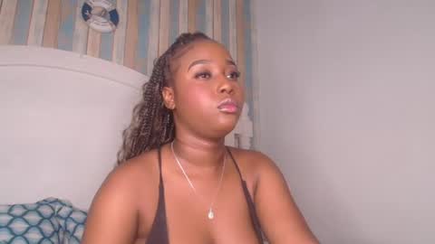 Snapshot of michaelacox chatting on 19, 6, 2026 Michel online show from 19, 6, 2026