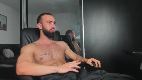 MichaelEvansx online show from 11, 2, 2025