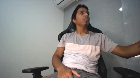 Snapshot of michaelhotbbc chatting on 16, 11, 2025 Michael online show from 16, 11, 2025