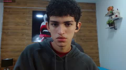 Snapshot of michaelkoiv chatting on 3, 12, 2025 michaelkoiv online show from 3, 12, 2025