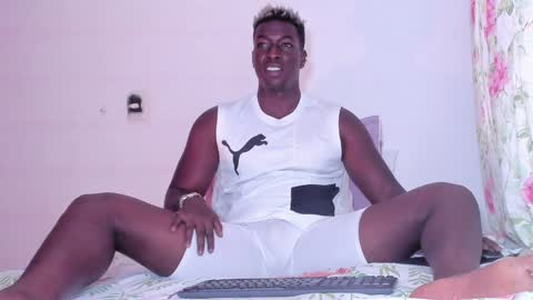 Snapshot of michaell_james chatting on 10, 12, 2024 Michaell online show from 10, 12, 2024