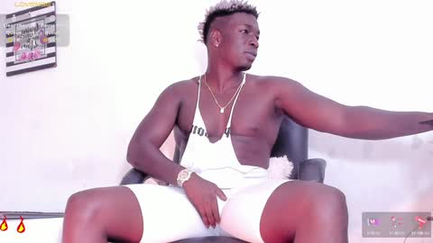 Snapshot of michaell_james chatting on 2, 1, 2025 Michaell online show from 2, 1, 2025