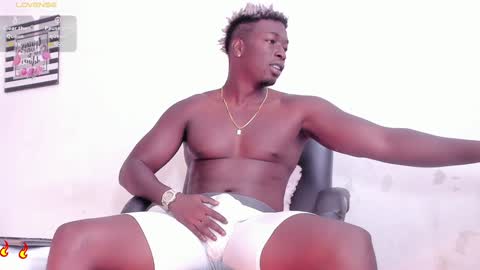 Snapshot of michaell_james chatting on 4, 1, 2025 Michaell online show from 4, 1, 2025