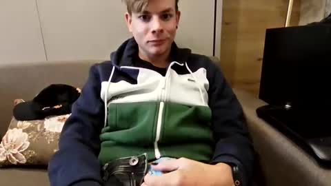Snapshot of michaeltwinkboy chatting on 31, 3, 2026 michaeltwinkboy online show from 31, 3, 2026