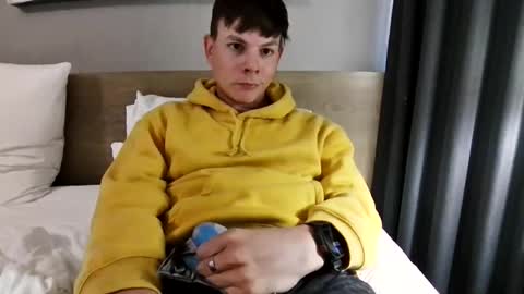 Snapshot of michaeltwinkboy chatting on 16, 5, 2026 michaeltwinkboy online show from 16, 5, 2026