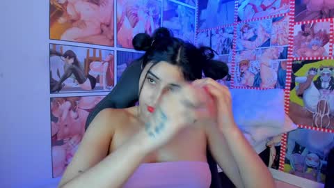 Snapshot of michel_lopez18 chatting on 8, 1, 2025 michel_lopez18 online show from 8, 1, 2025