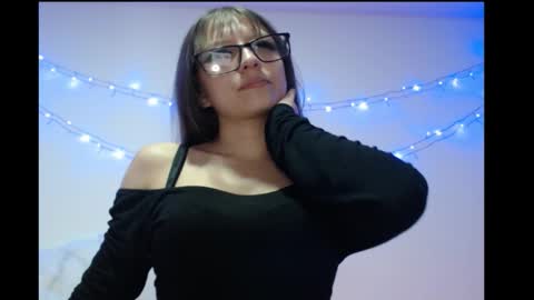 Snapshot of michell_bunny13 chatting on 13, 2, 2026 Michell online show from 13, 2, 2026