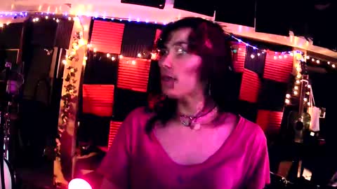 Snapshot of michelle_flowers chatting on 5, 3, 2025 michelle_flowers online show from 5, 3, 2025