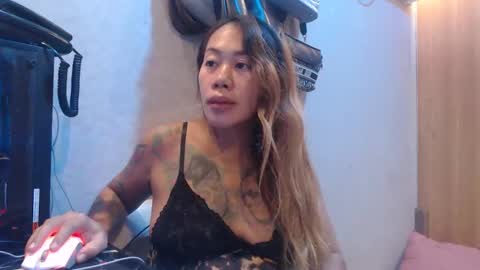 michelle_ux online show from 4, 10, 2025