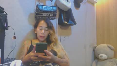 michelle_ux online show from 28, 11, 2025