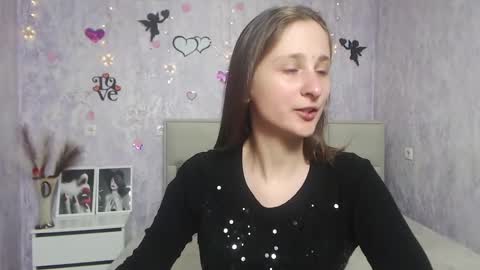 Snapshot of michellee11 chatting on 12, 3, 2025 Michel online show from 12, 3, 2025