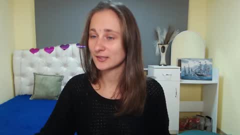 Snapshot of michellee11 chatting on 6, 10, 2025 Michel online show from 6, 10, 2025