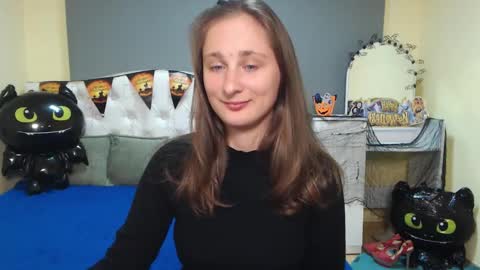 Snapshot of michellee11 chatting on 30, 10, 2025 Michel online show from 30, 10, 2025