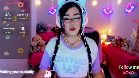 Snapshot of michellevanss22 chatting on 9, 10, 2025 online show from 9, 10, 2025