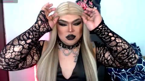 Snapshot of michellevixen921 chatting on 4, 11, 2025 Michelle online show from 4, 11, 2025