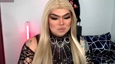 Snapshot of michellevixen921 chatting on 4, 11, 2025 Michelle online show from 4, 11, 2025