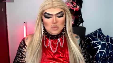 Snapshot of michellevixen921 chatting on 17, 11, 2025 Michelle online show from 17, 11, 2025