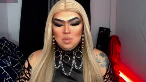 Snapshot of michellevixen921 chatting on 20, 11, 2025 Michelle online show from 20, 11, 2025