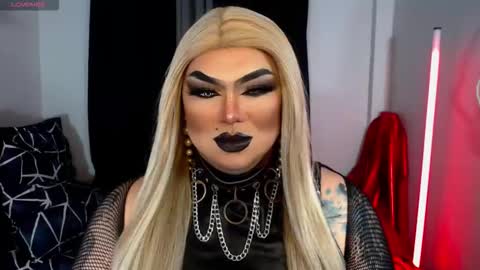 Snapshot of michellevixen921 chatting on 27, 11, 2025 Michelle online show from 27, 11, 2025