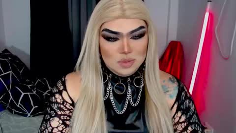 Snapshot of michellevixen921 chatting on 2, 12, 2025 Michelle online show from 2, 12, 2025