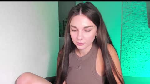 Michellee online show from 27, 9, 2025