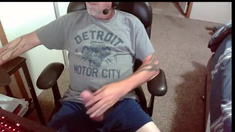 Snapshot of michigan_daddy chatting on 22, 9, 2025 TattedInDetroit online show from 22, 9, 2025