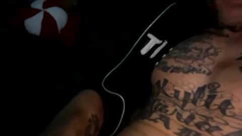 Snapshot of mick9009961169 chatting on 14, 12, 2025 mick9009961169 online show from 14, 12, 2025