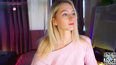 Snapshot of mickeydior chatting on 6, 10, 2025 mickeydior online show from 6, 10, 2025