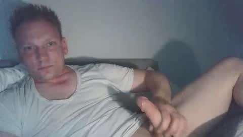 Snapshot of mickkxl chatting on 19, 3, 2026 mickkxl online show from 19, 3, 2026