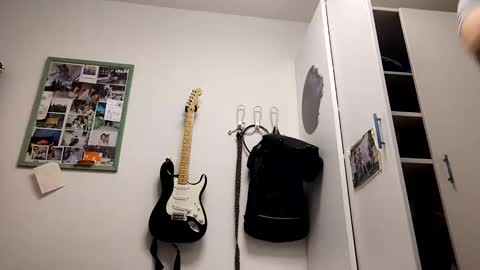 Snapshot of micky_law88 chatting on 15, 12, 2025 micky_law88 online show from 15, 12, 2025