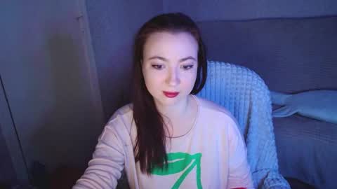 Snapshot of mickywood chatting on 4, 10, 2025 Micky online show from 4, 10, 2025