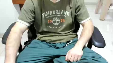 Snapshot of microfama00 chatting on 4, 2, 2026 microfama00 online show from 4, 2, 2026