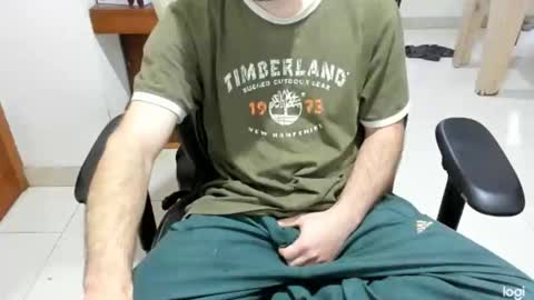 Snapshot of microfama00 chatting on 5, 2, 2026 microfama00 online show from 5, 2, 2026