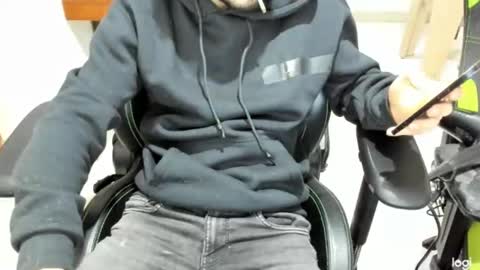 Snapshot of microfama00 chatting on 9, 2, 2026 microfama00 online show from 9, 2, 2026