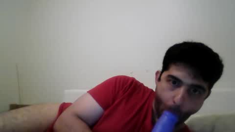 Snapshot of middleasternsolo chatting on 15, 12, 2025 Victor online show from 15, 12, 2025